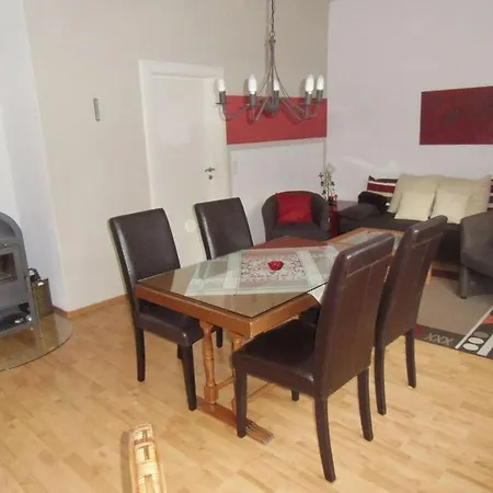 With Enclosed Garden Apartment Stutzerbach