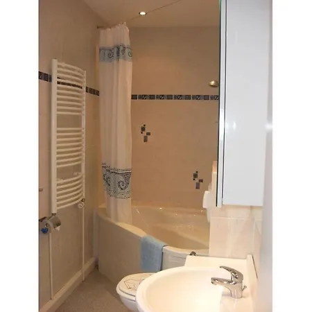 With Enclosed Garden Apartment